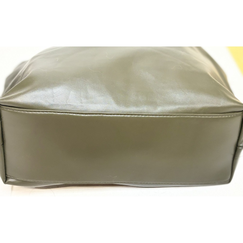 Neiman Marcus Olive Green Faux Leather Tote Bag and Pouch Set  Shoulder Bag - Picture 6 of 8